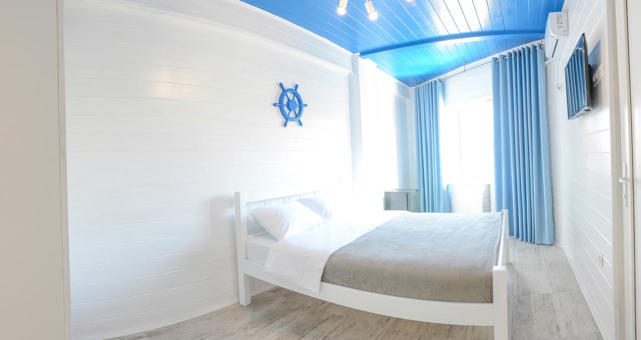 Captain Hotel Zatoka Exteriör bild